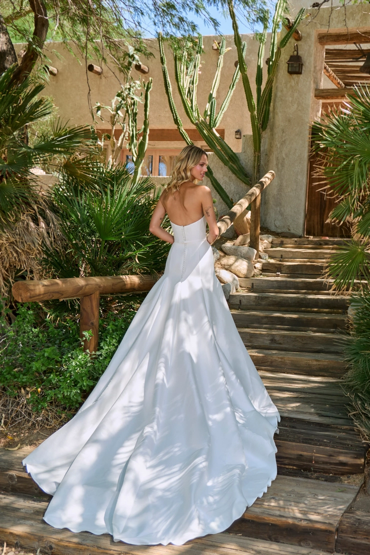 L'Amour by Calla Blanche LA26112