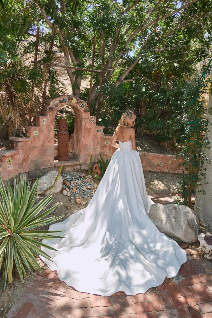 L'Amour by Calla Blanche LA26116