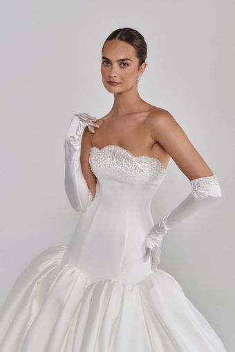 Blanc by Calla Blanche B26102 #6 frontface vertical cropped thumbnail