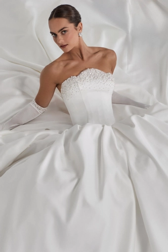 Blanc by Calla Blanche B26102 #4 frontface vertical cropped thumbnail