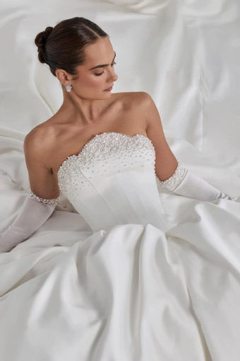 Blanc by Calla Blanche B26102 #5 frontface vertical cropped thumbnail