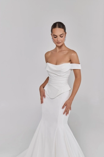 Blanc by Calla Blanche B26104 #2 frontface vertical cropped thumbnail