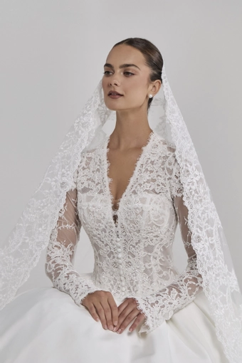 Blanc by Calla Blanche B26105 #3 frontface vertical cropped thumbnail