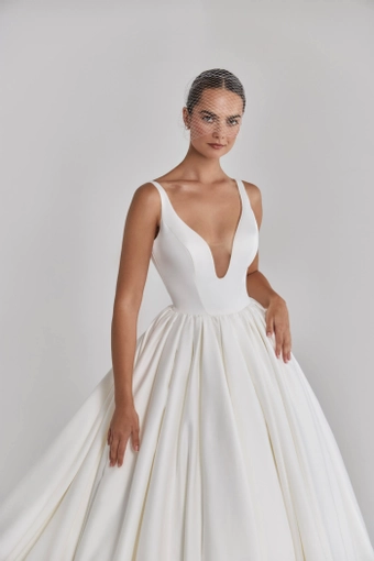 Blanc by Calla Blanche B26112 #2 frontface vertical cropped thumbnail