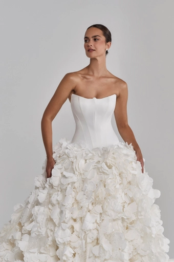 Blanc by Calla Blanche B26113 #5 frontface vertical cropped thumbnail