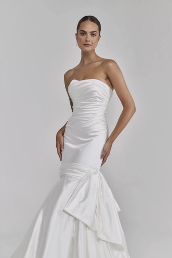 Blanc by Calla Blanche B26114 #2 frontface vertical cropped thumbnail