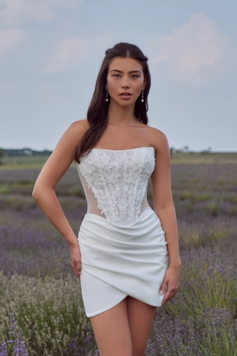 Angela and Alison Suki AA2605 #1 frontface vertical thumbnail