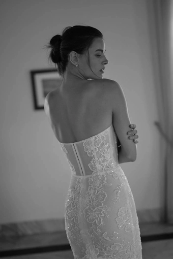 Arava Polak Celeste #3 default backface vertical cropped thumbnail