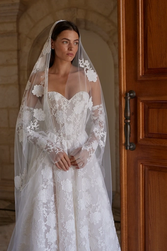 Arava Polak Celine #3 frontface vertical cropped thumbnail