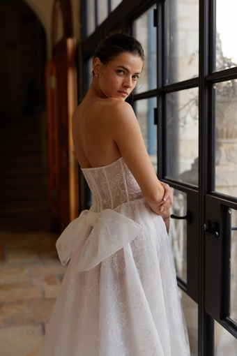 Arava Polak Delphine #6 backface vertical cropped thumbnail