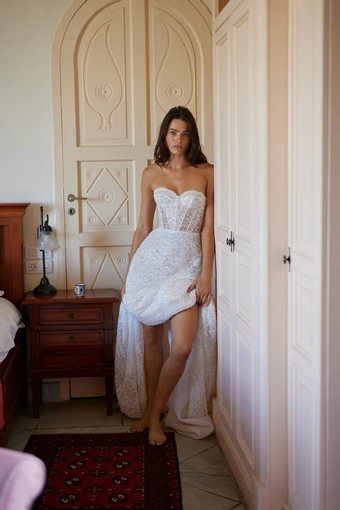 Arava Polak Leni #0 default frontface vertical thumbnail