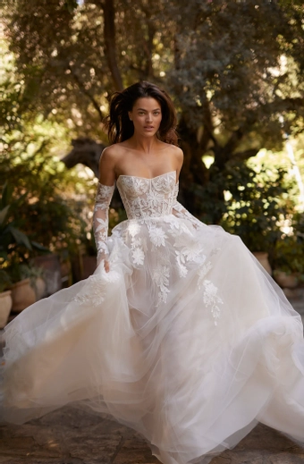 Arava Polak Melanie #0 default frontface vertical thumbnail