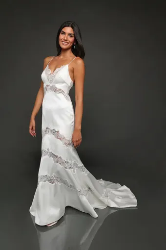 Robert Bullock Style NO. Amsterdam #2 frontface vertical thumbnail