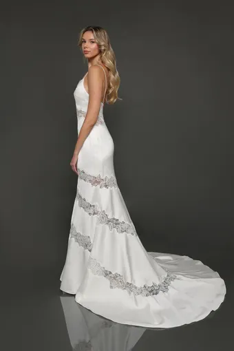 Robert Bullock Style NO. Amsterdam #5 backface vertical thumbnail