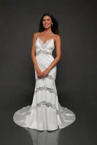 Robert Bullock Style NO. Amsterdam #3 frontface vertical thumbnail