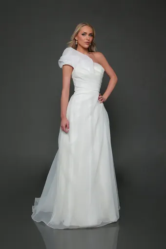 Robert Bullock Style NO. Barcelona #3 frontface vertical thumbnail