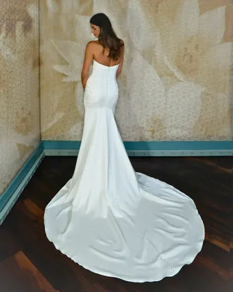 Robert Bullock Style NO. Buenos Aires #6 backface vertical thumbnail