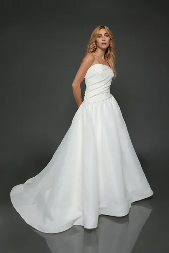 Robert Bullock Style NO. Casablanca #1 frontface vertical thumbnail