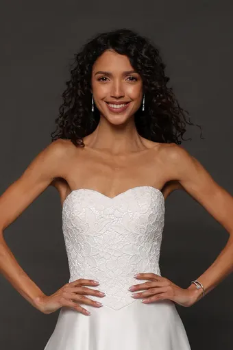 ROBERT BULLOCK Inverness #3 frontface vertical cropped thumbnail