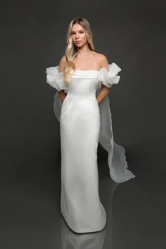 Robert Bullock Style NO. Prague #0 default frontface vertical thumbnail