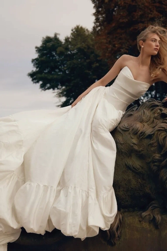 Lihi Hod Anais #0 default frontface vertical thumbnail