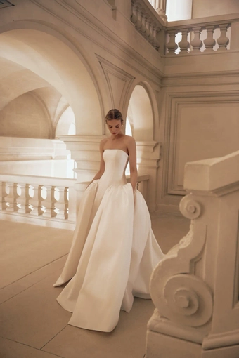 Lihi Hod Belle #3 frontface vertical thumbnail