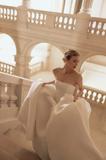 Lihi Hod Belle #6 frontface vertical cropped thumbnail