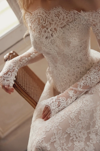 Lihi Hod Celine #3 frontface vertical cropped thumbnail