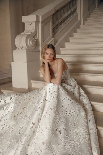 Lihi Hod Elize #2 frontface vertical cropped thumbnail