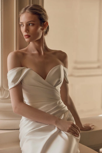 Lihi Hod Maya #2 frontface vertical cropped thumbnail