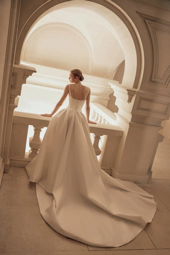 Lihi Hod Nina #1 default backface vertical thumbnail