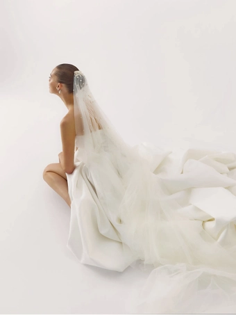 Lihi Hod Layla #2 default backface vertical thumbnail