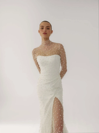 Lihi Hod Perla #2 frontface vertical cropped thumbnail