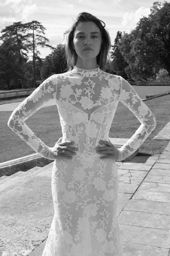 Arava Polak Cecile #4 frontface vertical cropped thumbnail