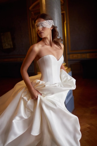 Arava Polak Elian #3 frontface vertical cropped thumbnail