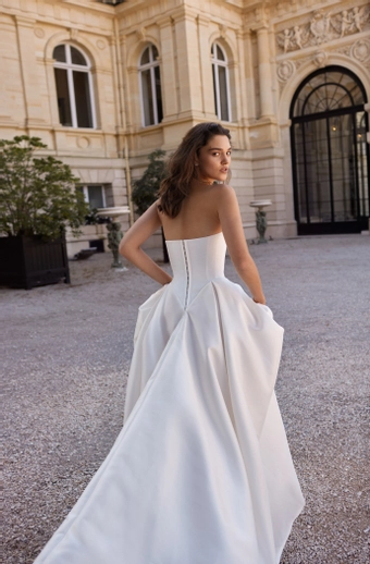 Arava Polak Faye #3 backface vertical cropped thumbnail