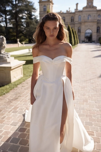 Arava Polak Iris #0 default frontface vertical cropped thumbnail