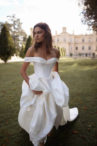 Arava Polak Iris #1 frontface vertical thumbnail