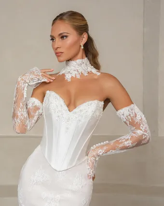 Kitty Chen Amour #5 frontface vertical cropped thumbnail