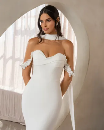 Kitty Chen Gisella #4 frontface vertical cropped thumbnail