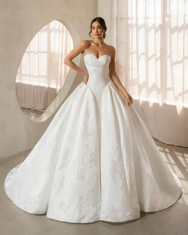 Kitty Chen Ariah H2633