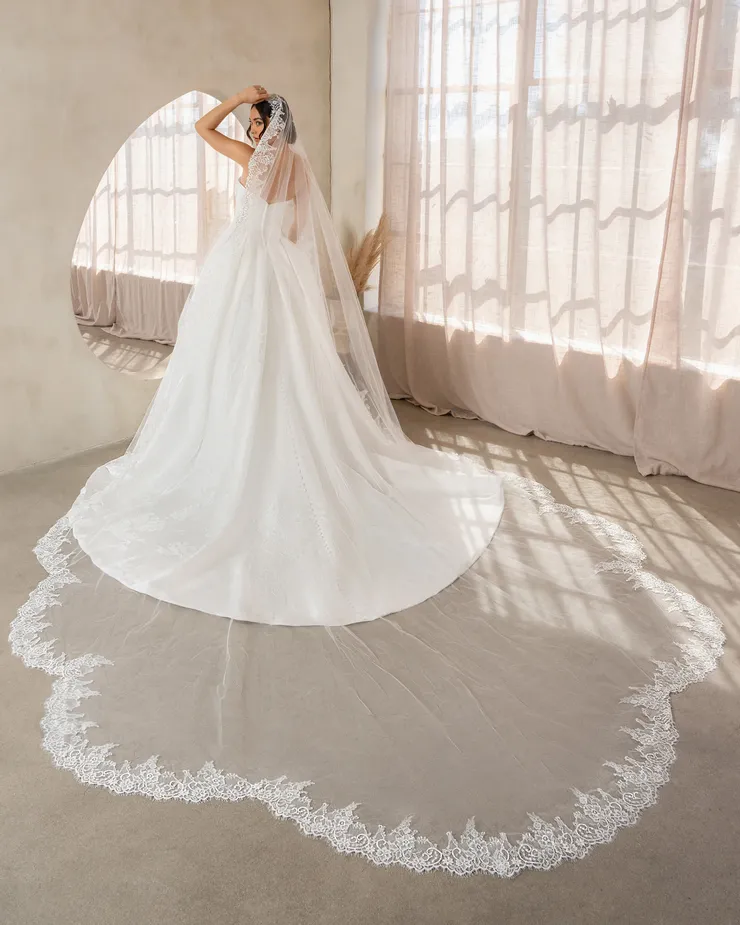 Kitty Chen Ariah H2633