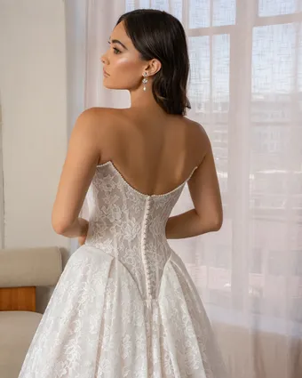 Kitty Chen Kim #9 backface vertical cropped thumbnail