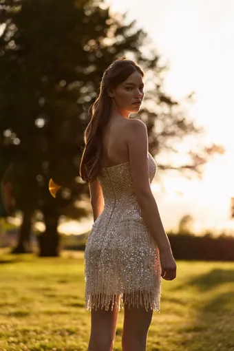 Milla by Lorenzo Rossi Aralyn #1 default backface vertical thumbnail