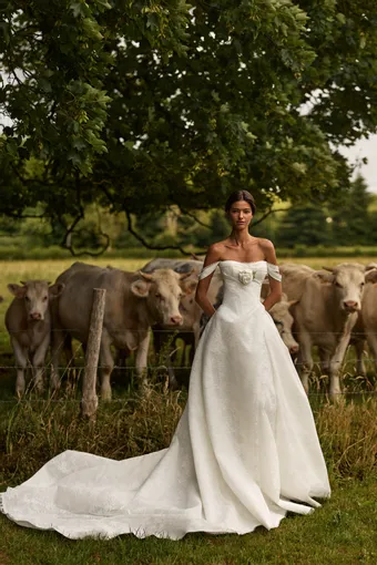 Milla by Lorenzo Rossi Averra #0 default frontface vertical thumbnail