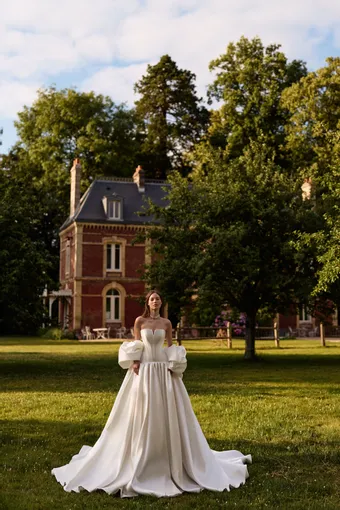 Milla by Lorenzo Rossi Clyra #1 frontface vertical thumbnail