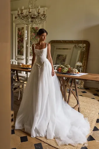 Milla by Lorenzo Rossi Dawnelle #0 default frontface vertical thumbnail