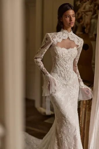 Milla by Lorenzo Rossi Gleam #5 frontface vertical cropped thumbnail