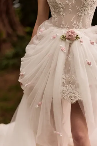 Milla by Lorenzo Rossi Jolavie #7 frontface vertical cropped thumbnail