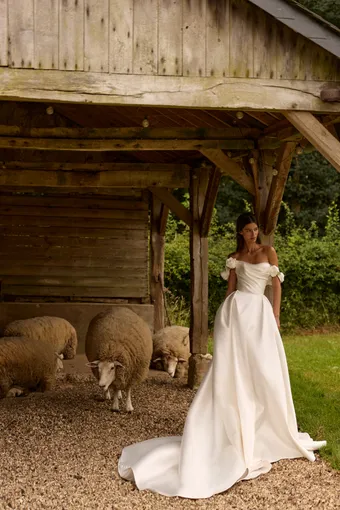 Milla by Lorenzo Rossi Onyxelle #0 default frontface vertical thumbnail